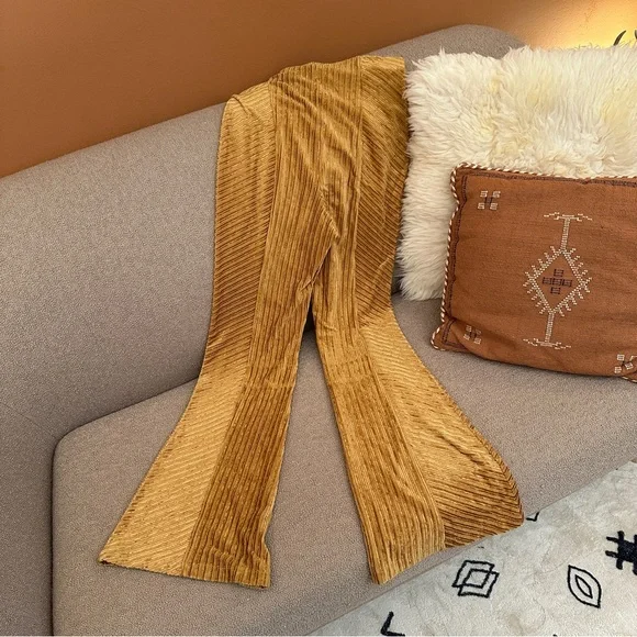 Free People pull on velvet flares - Picture 5 of 5